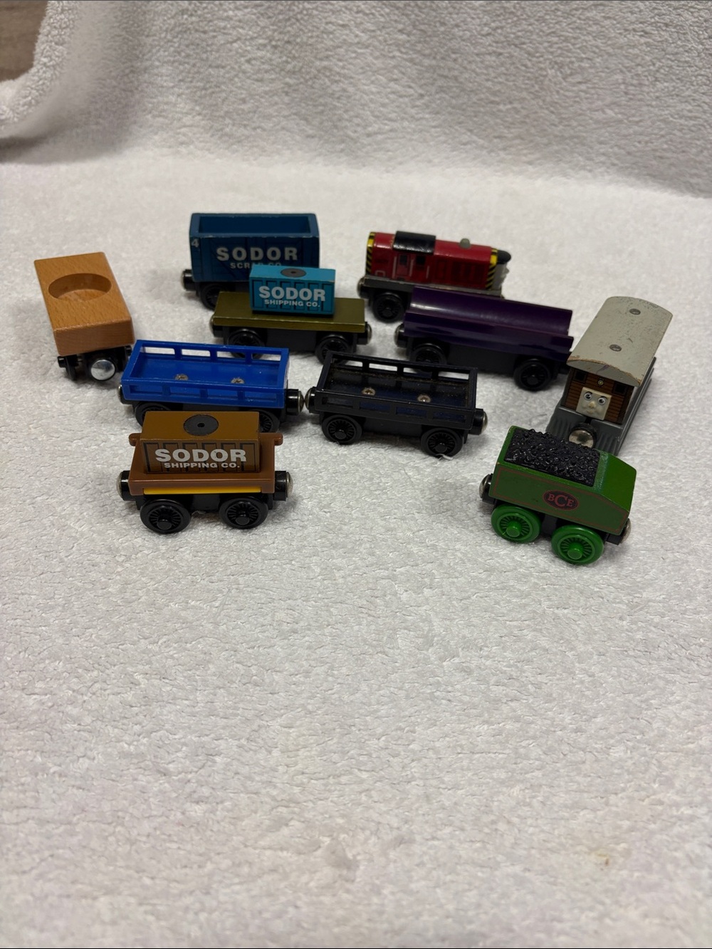 Thomas & Friends Wooden Train Cars salty Toby cargo cars